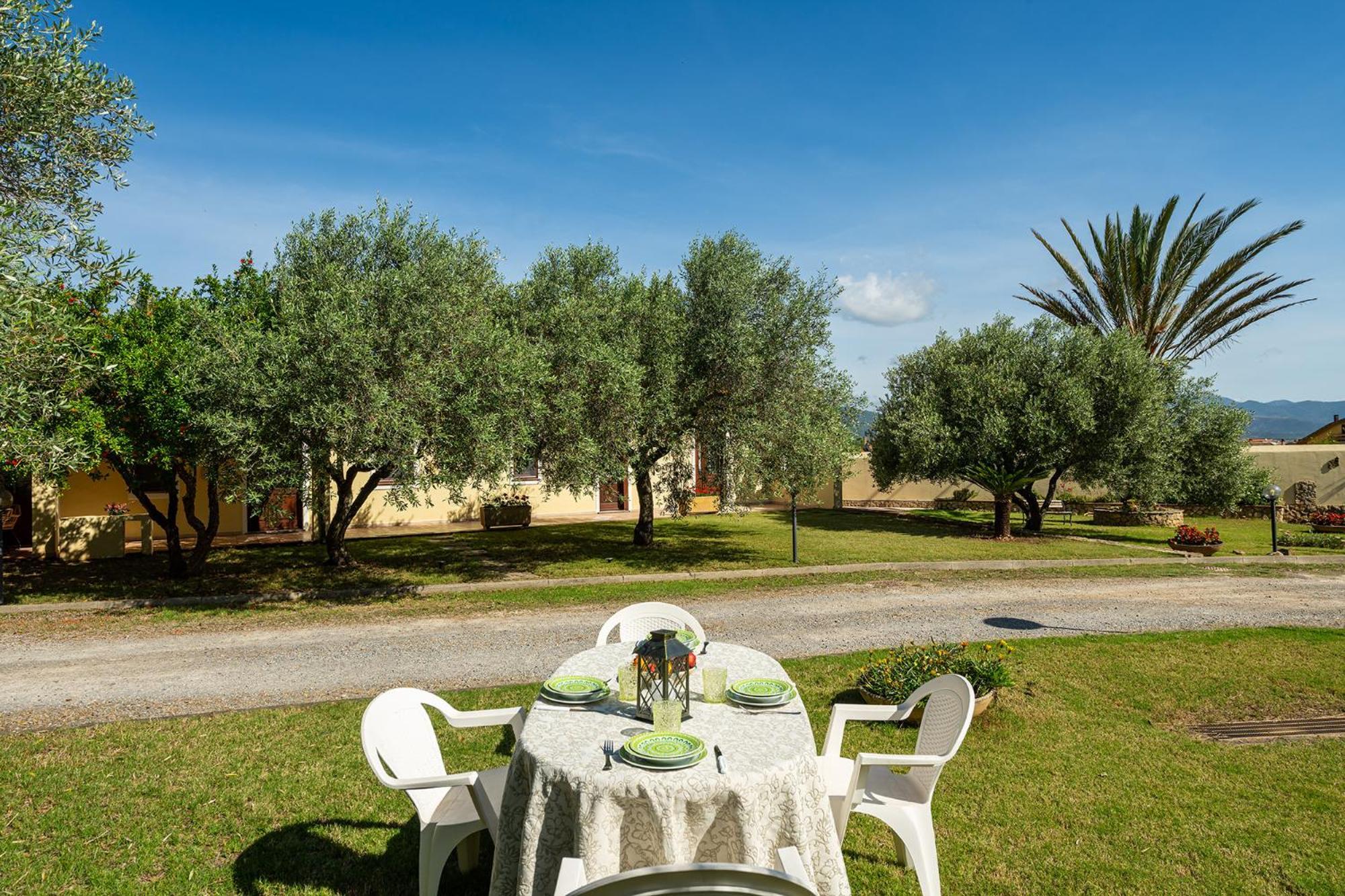 Residenza Parco Degli Ulivi Villa Villamassargia Ngoại thất bức ảnh